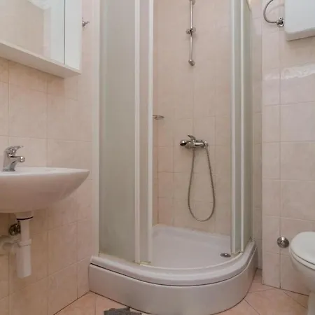House Rasica - One Bedroom With Terrace And Sea View דירה מולונאט