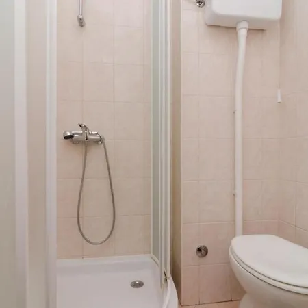 House Rasica - One Bedroom With Terrace And Sea View דירה מולונאט